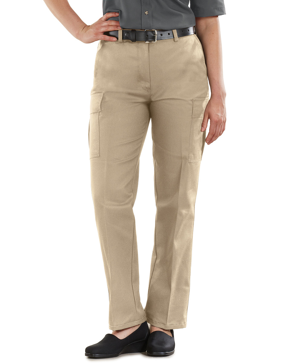 UniFirst Women's Cargo Pants Make Comfortable Uniforms