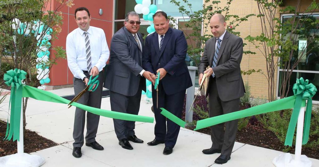 UniFirst cuts ribbon on new 34,000 square foot customer service center in San Antonio