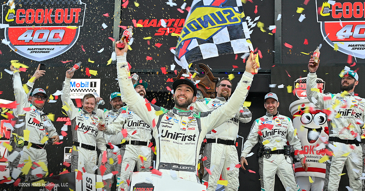 Chase Elliott and the entire No. 9 team celebrate the victory at Martinsville Speedway.