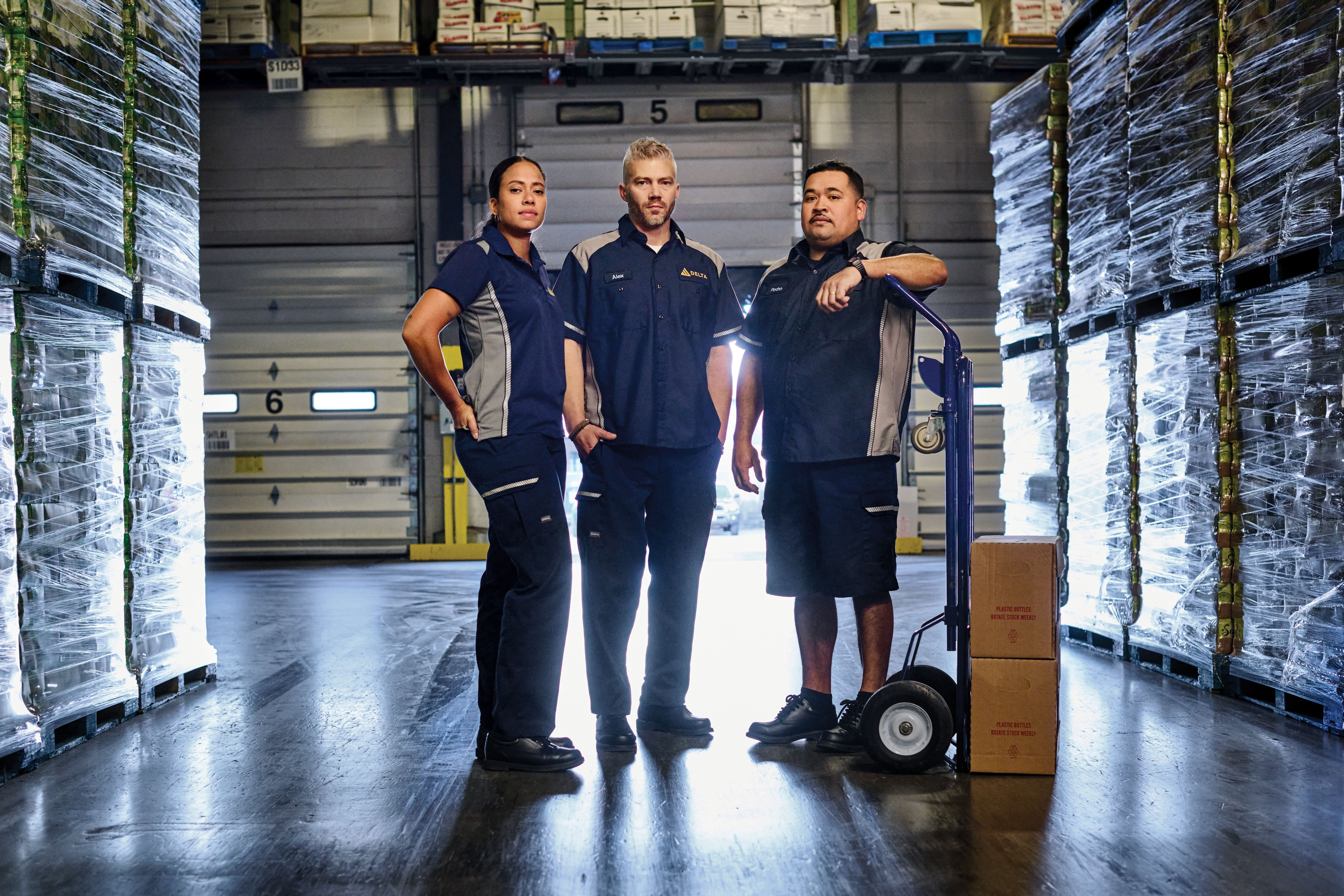 JPG_File-1692_Shot_09_HandTruck_2108_edit